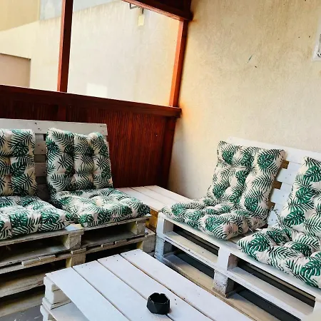 Holidays Vibes Mamaia Nord Daire Navodari